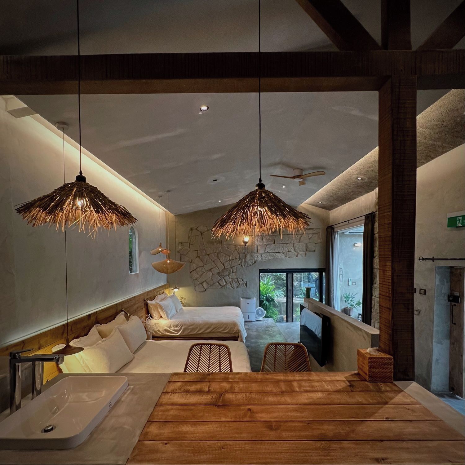 精品小屋 | 免费迷你吧物品、免费 WiFi