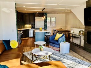 Living area - The King’s Beach Retreat: Luxury Waterfront Condo (Kings Beach)
