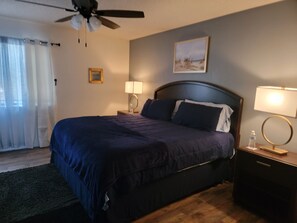 4 habitaciones, escritorio, tabla de planchar con plancha y wifi gratis 