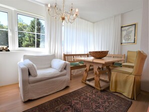 TV - Elegant apartment by the Wolfgangsee lake (Sankt Wolfgang im Salzkammergut)