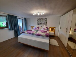1 chambre, literie fournie
