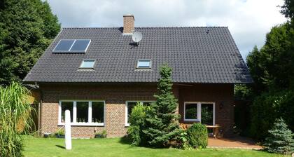 Ferienwohnung - Ferienwohnung Lisa