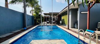 Luxurious Villa With Private Pool, Hot Tub and Bar