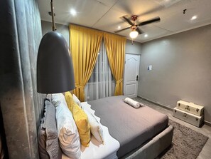 4 habitaciones, tabla de planchar con plancha y wifi gratis