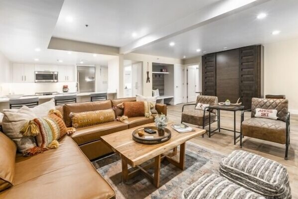 Smart TV, fireplace, offices