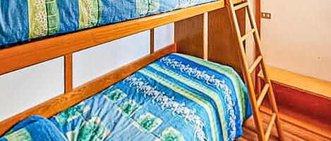 1 多间卧室、免费 WiFi、床单