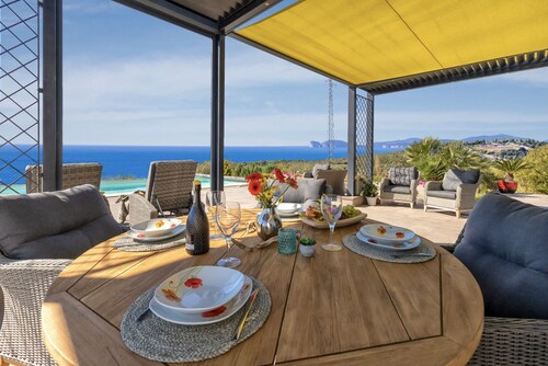 Alghero Spectacular sea view, for exclusive use, villa with private pool