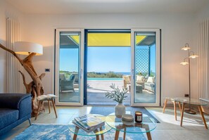 Smart TV, books, offices - Alghero Spectacular sea view, for exclusive use, villa with private pool (Alghero)