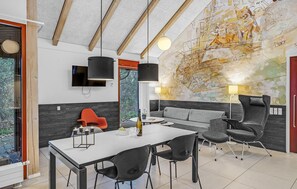 Dining - Awesome home in Grenaa with WiFi (Grenaa)
