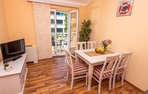 Dining - Amazing apartment in Podstrana with WiFi (Podstrana)
