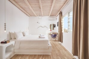 6 bedrooms, in-room safe, desk, iron/ironing board