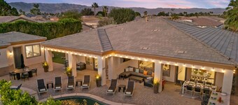 Paradise Palms: Family fun, Salt water pool/spa, games, fire pit