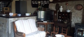 Large family home near Lac de Naussac 15/pers.
