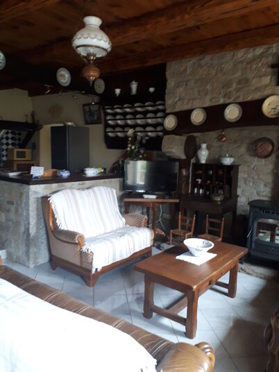 Large family home near Lac de Naussac 15/pers.