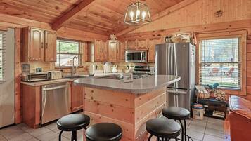 Réfrigérateur, micro-ondes, four, lave-vaisselle