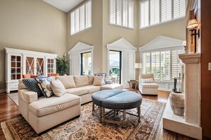 Smart TV, books, offices