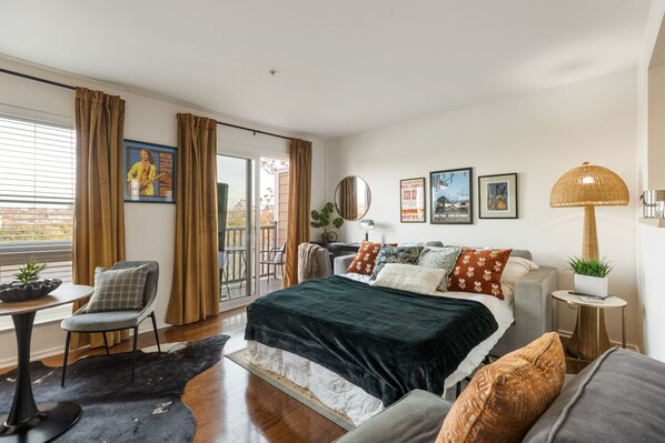 1 bedroom, iron/ironing board, free WiFi, bed sheets