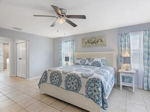 3 habitaciones, escritorio, tabla de planchar con plancha y wifi gratis 