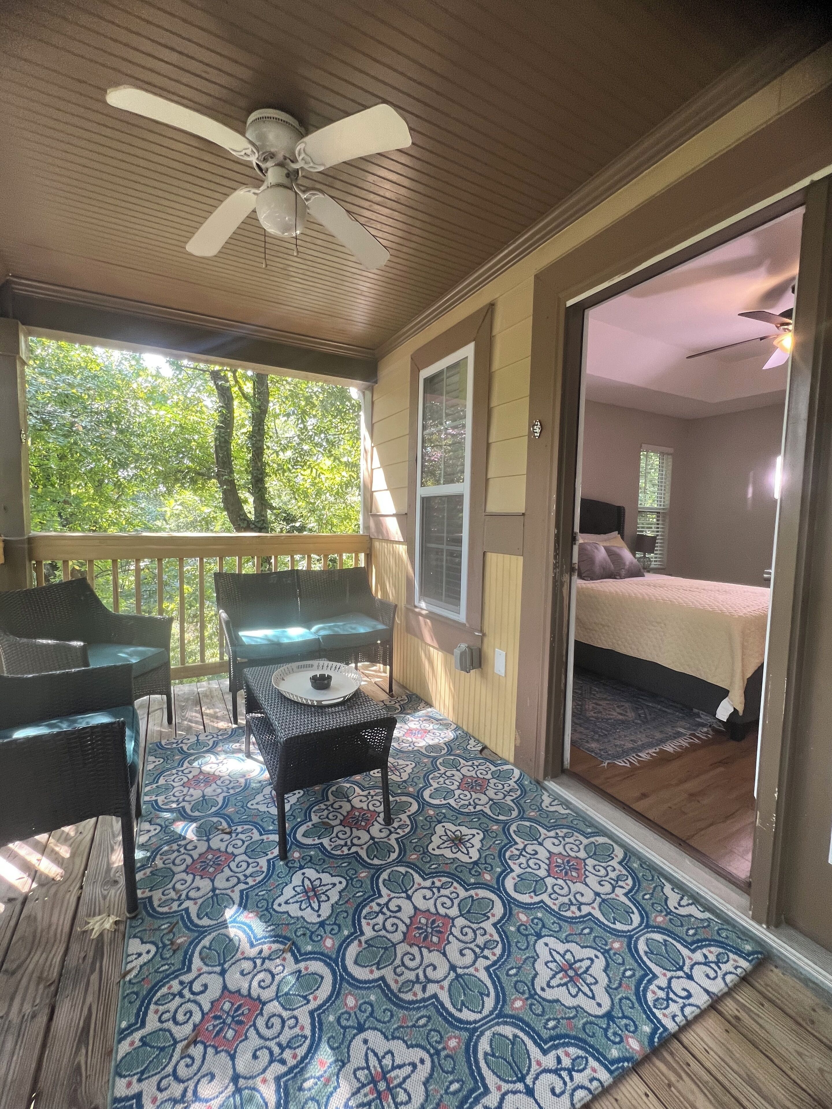 3 makuuhuonetta, työpöytä, silitysrauta/-lauta, ilmainen Wi-Fi