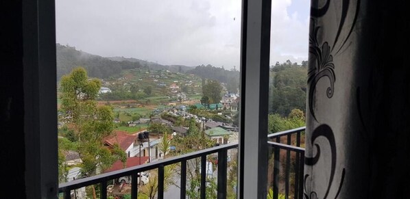 View from property - Hotel Coldworld (Nuwara Eliya)