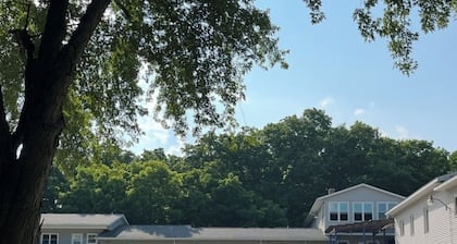 Little Bluff Inn