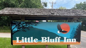 Unclassified image, 4 of 6, button - Little Bluff Inn (Trempealeau)