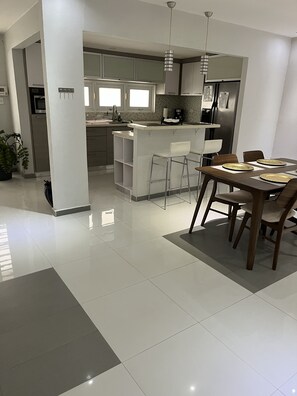 Dining - Modern Two-Bedroom Apartment near SJU Airport & Isla Verde Beaches (Carolina)