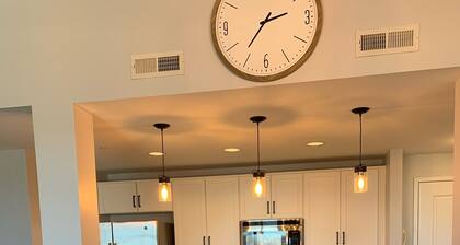 Newly Renovated: Grand Landing #311. lofted 3 BR, 2 bath, 2 bunks 10 guests!