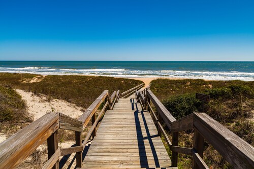 Deer Run 9767 by Distinctive Beach Rentals