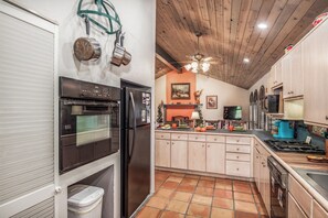 Studio (3 Bedrooms) | Ausstattung der Unterkunft