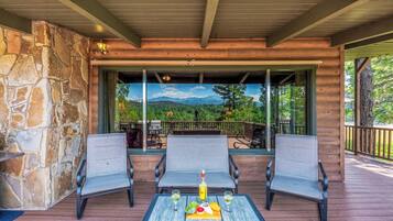 Studio (3 Bedrooms) | Property amenity