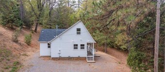 Blue Mountain Loft - A Unique Jewel In The Trees