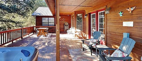 Studio (3 Bedrooms) | Property amenity