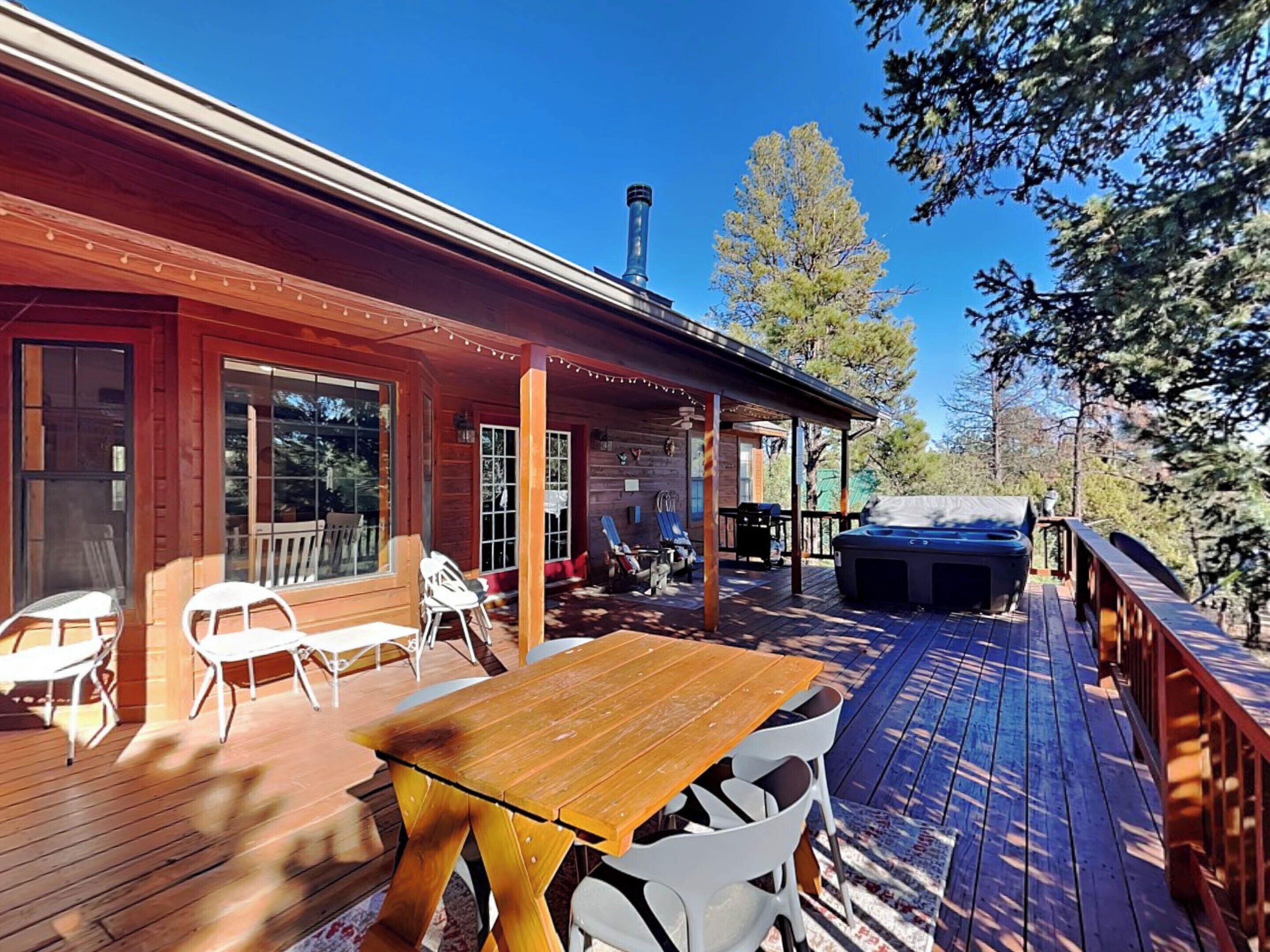 Studio (3 Bedrooms) | Property amenity