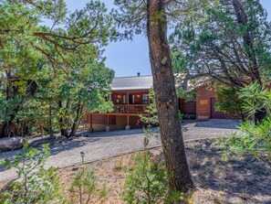 Estudio (3 Bedrooms) | Servicio de la propiedad