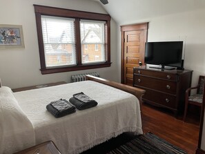 2 quartos, ferros/tábuas de passar roupa, Wi-Fi de cortesia