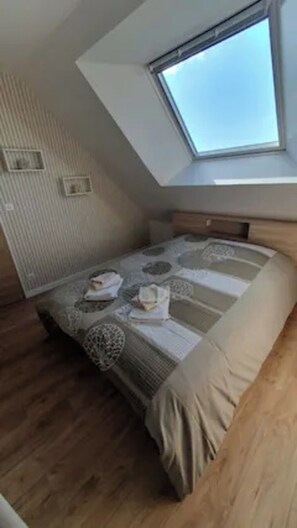 6 Schlafzimmer, Internetzugang, Bettwäsche