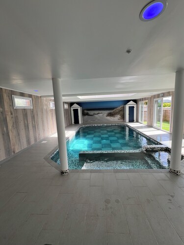 Gîte côte à côte a Waben cote d'opale /piscine couverte chauffée salle de jeux