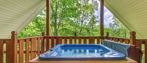 Studio (1 Bedroom) | Front of property