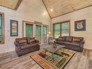 Studio (3 Bedrooms) | Property amenity