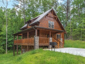 Studio (3 Bedrooms) | Property amenity