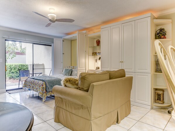 Condo (Summer Place 652) | Exterior