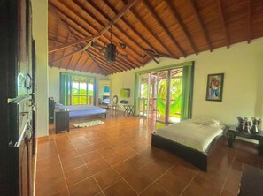 6 bedrooms, WiFi - Beautifull villa with private pool in Quindio (Quimbaya/ quindio / colombia)