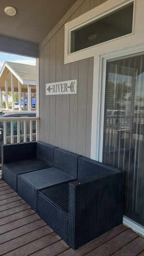 Exterior detail - Sunflower @ the Oasis – Ehrenberg, AZ. Pet-friendly. Low-ceiling loft area. (Ehrenberg)