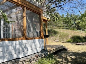 Property grounds - Echo Lake Lakefront Cabin in picturesque Qu’Appelle Valley,  (Fort san)