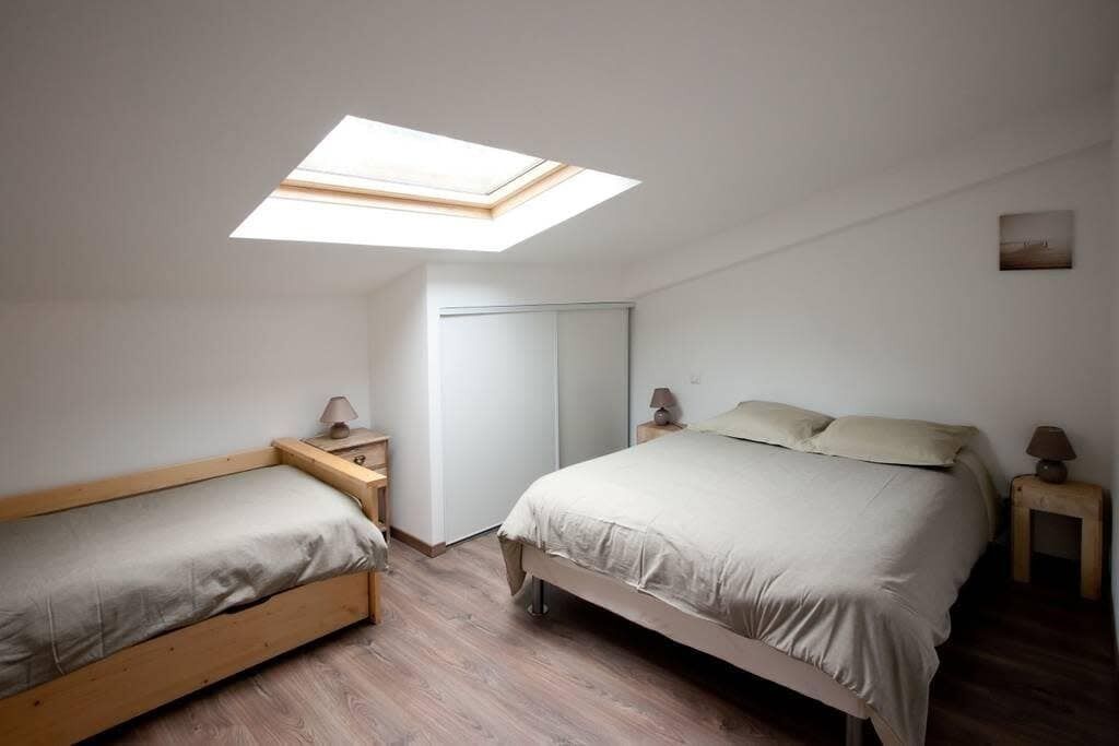 3 bedrooms, WiFi, bed sheets