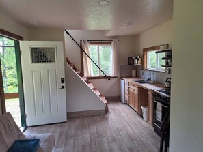 Réfrigérateur, micro-ondes, four, lave-vaisselle