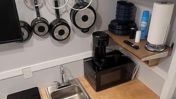 Fridge, microwave, coffee/tea maker, electric kettle