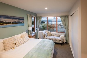 3 chambres, fer et planche à repasser, Wi-Fi gratuit, draps fournis