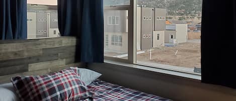3 chambres, fer et planche à repasser, lit parapluie, Wi-Fi gratuit